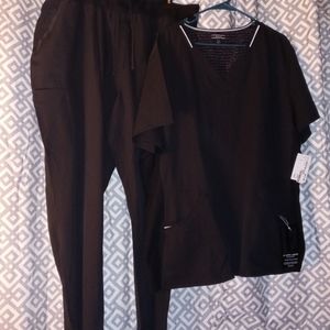 Elle black scrub set.